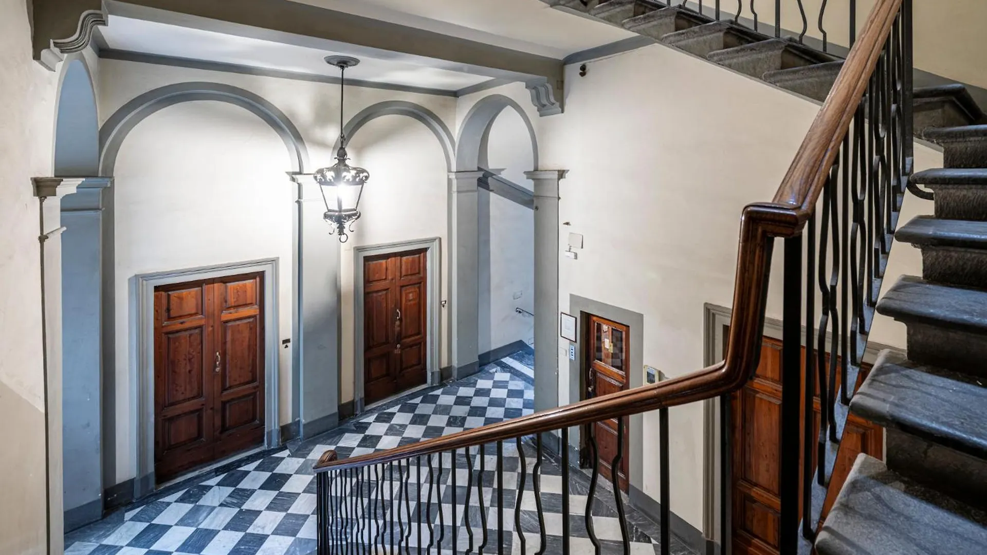 Cherubini Palace Thematic Apartment Florence