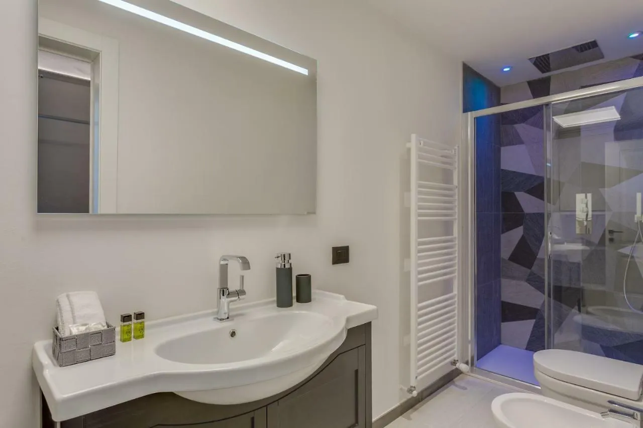 Cherubini Palace Thematic Apartment Florence Italy
