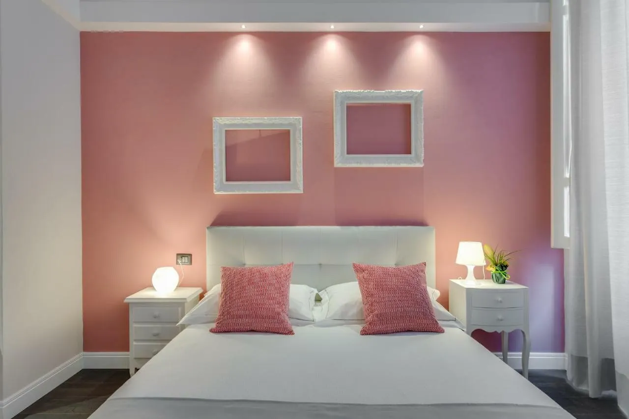 Cherubini Palace Thematic Apartment Florence