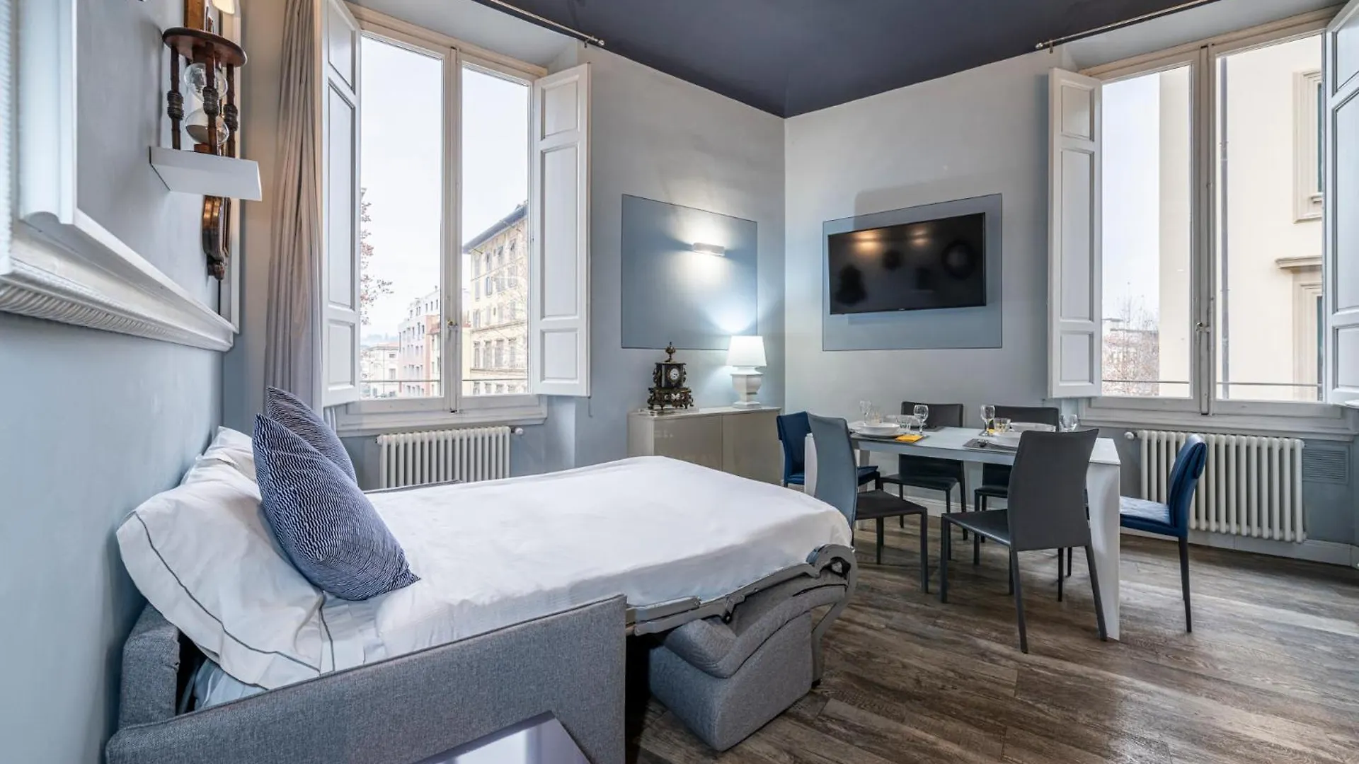 Cherubini Palace Thematic Apartment Florence