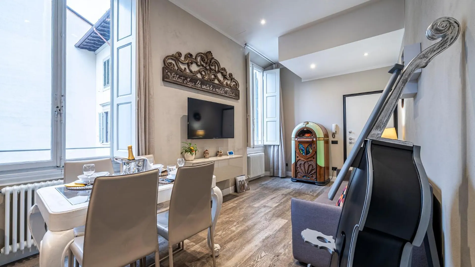 Cherubini Palace Thematic Apartment Firenze 0*,  Italia