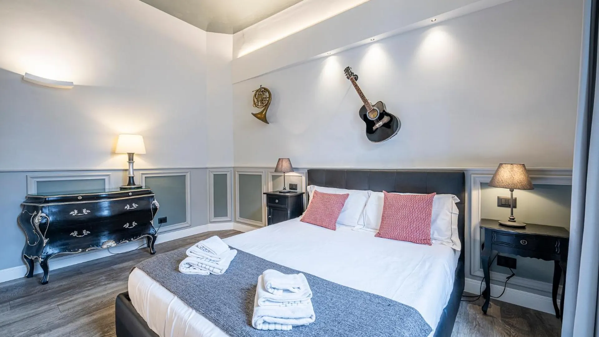 Cherubini Palace Thematic Apartment Firenze