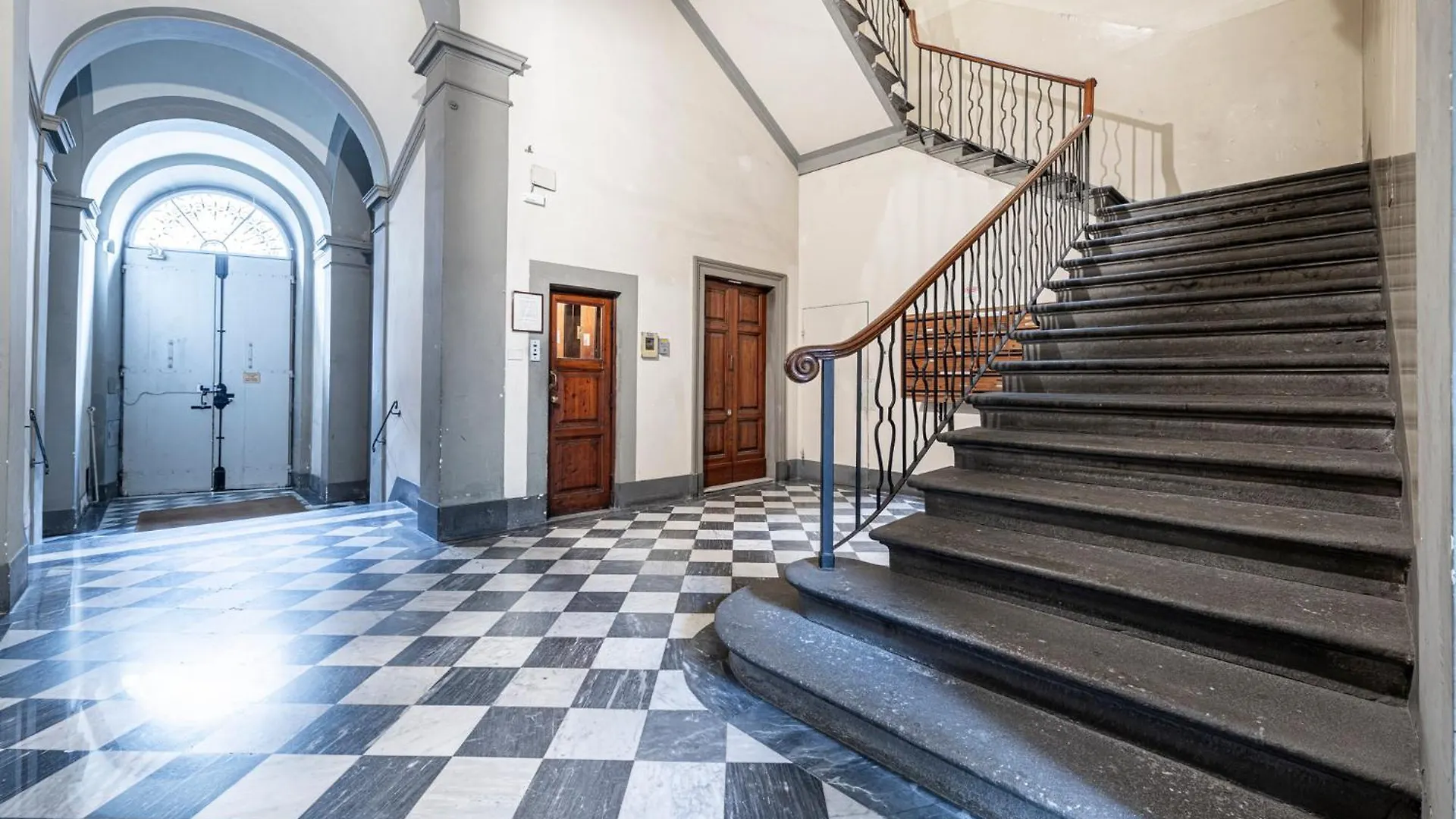 Cherubini Palace Thematic Apartment Firenze