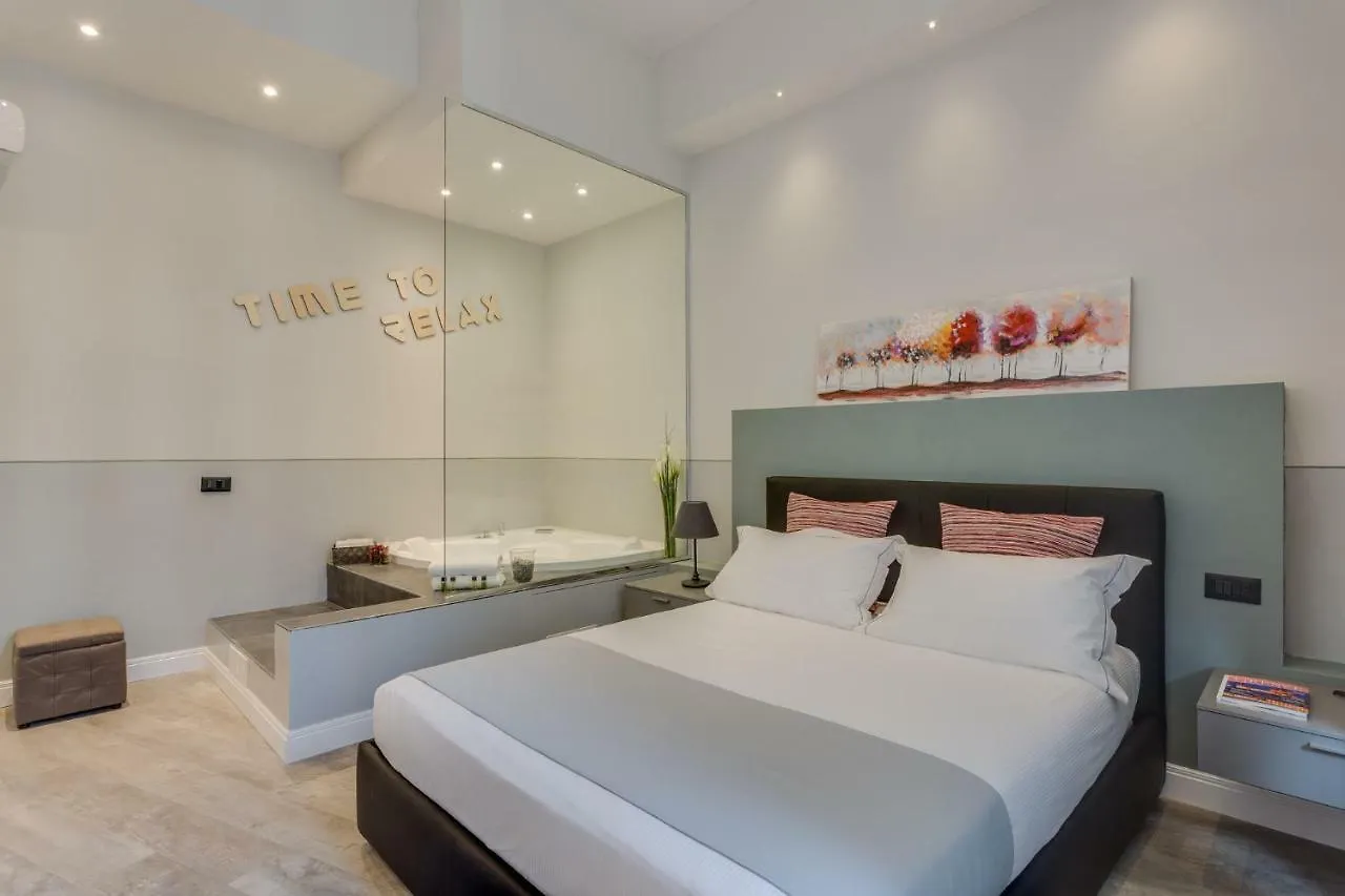 Cherubini Palace Thematic Apartment Firenze