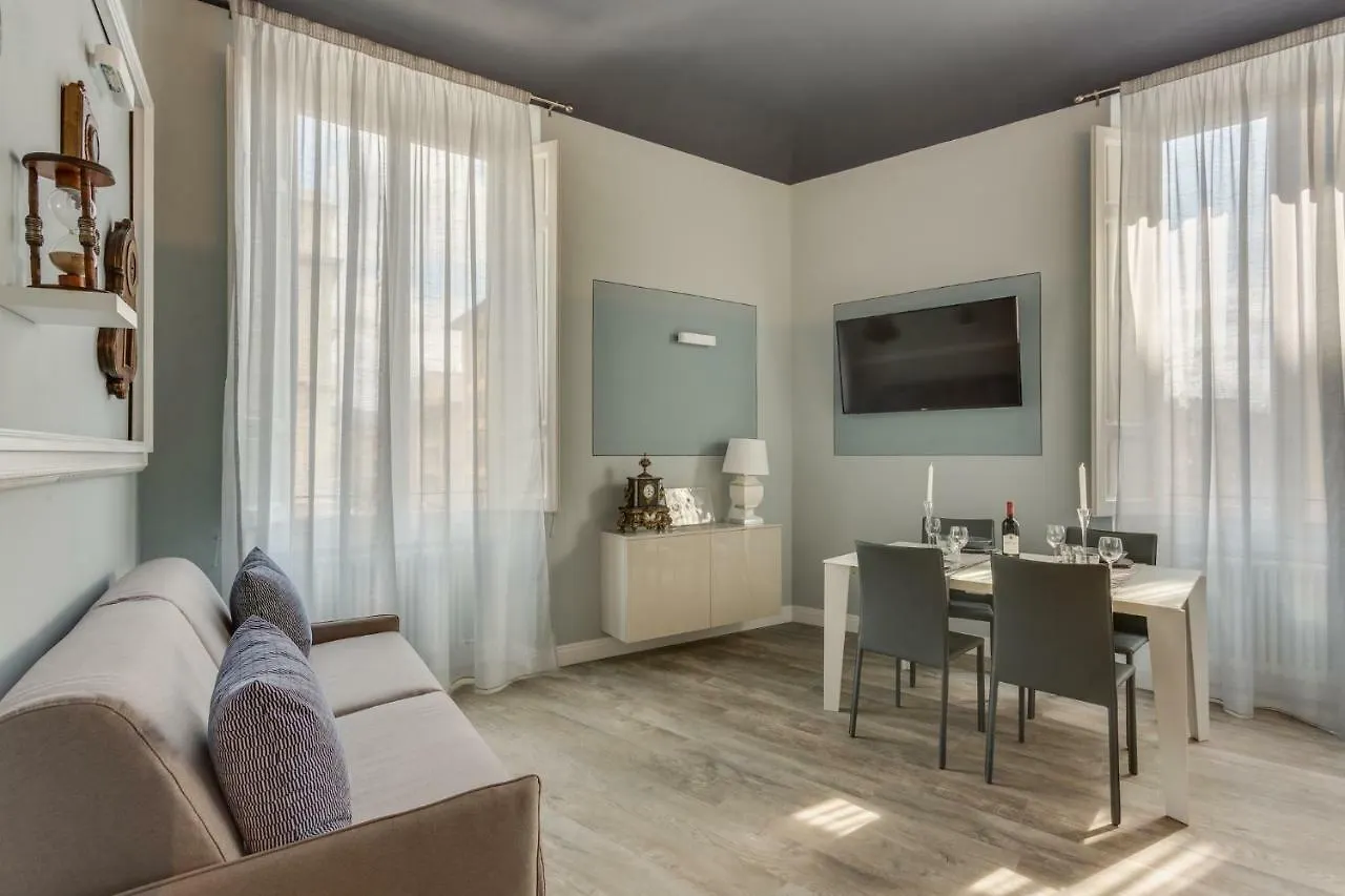 Cherubini Palace Thematic Apartment Firenze