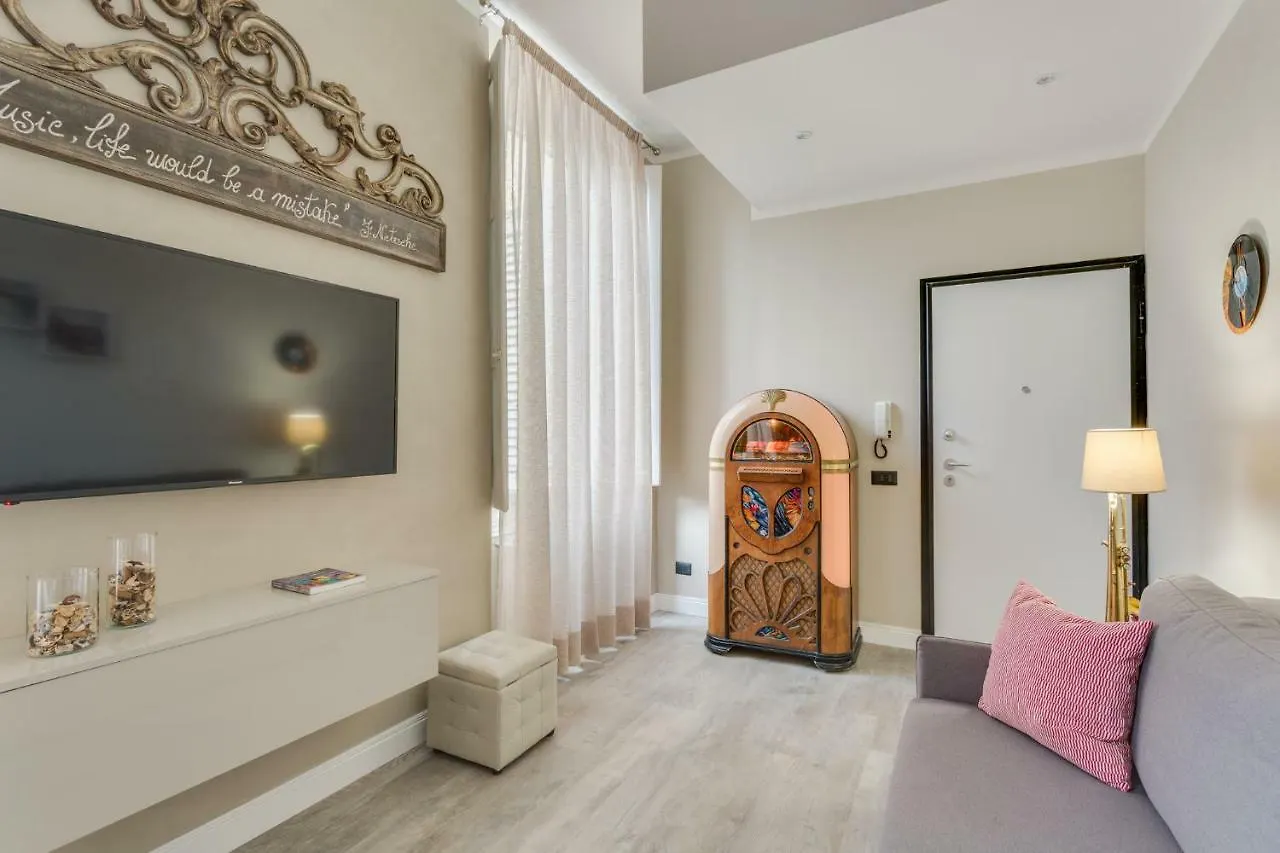 Cherubini Palace Thematic Apartment Firenze