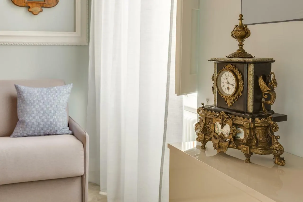 Cherubini Palace Thematic Apartment Firenze Italia