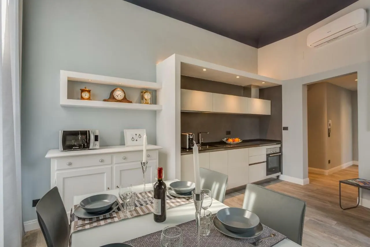 Cherubini Palace Thematic Apartment Firenze