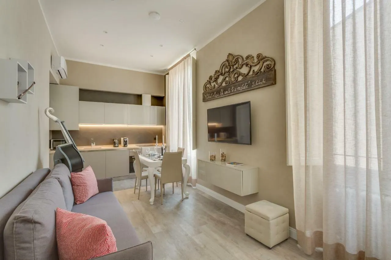 Cherubini Palace Thematic Apartment Firenze